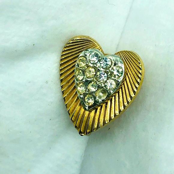 Vintage Coro Heart Earrings - Picture 2 of 5